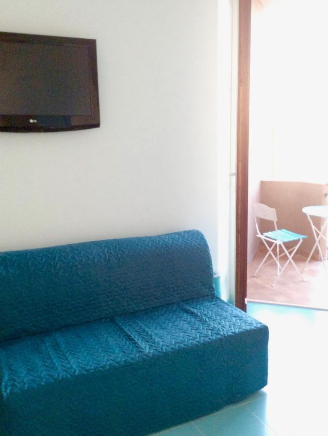 Apartment On The Sea Cagliari Esterno foto