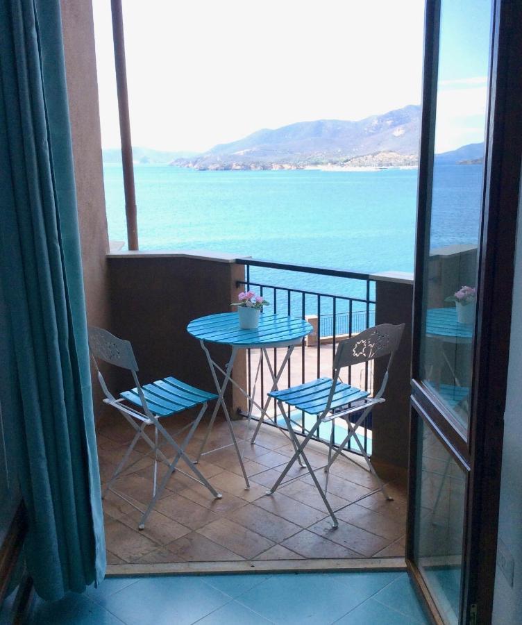 Apartment On The Sea Cagliari Esterno foto